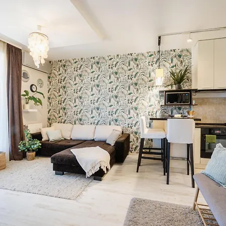 Lovely - Free Garage - Balcony דירה בודפשט
