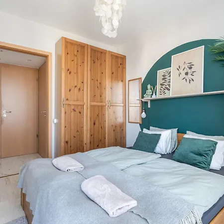 Lovely - Free Garage - Balcony Apartment Budapest