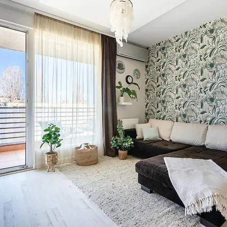 Διαμέρισμα Lovely - Free Garage - Balcony
